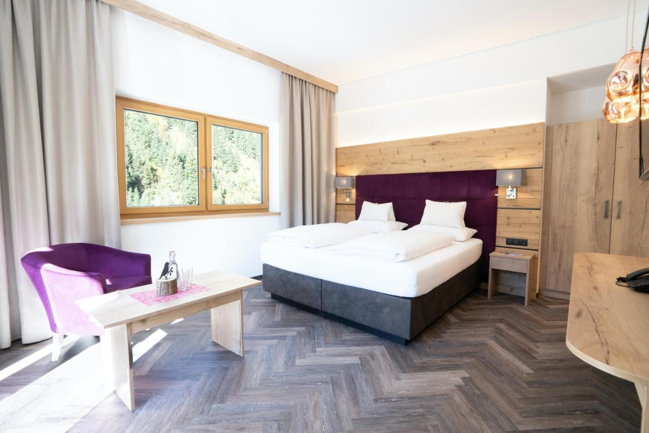 Hotel Gundolf Sankt Leonhard im Pitztal Exterior photo