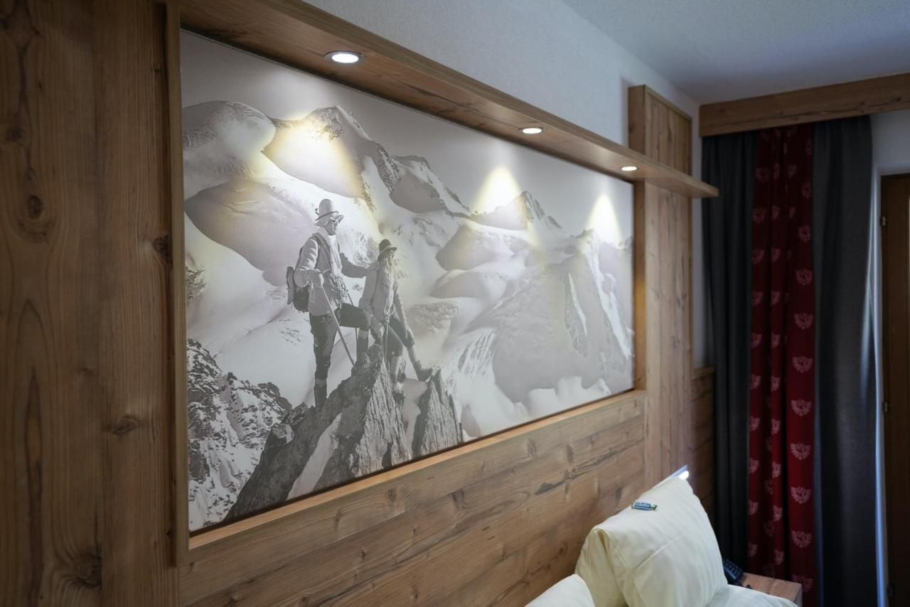 Hotel Gundolf Sankt Leonhard im Pitztal Exterior photo