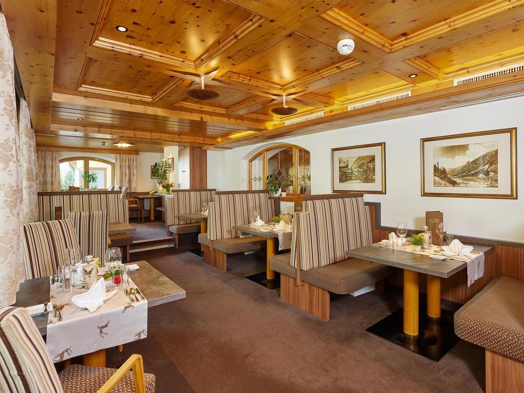 Hotel Gundolf Sankt Leonhard im Pitztal Exterior photo