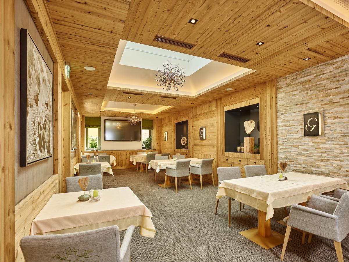 Hotel Gundolf Sankt Leonhard im Pitztal Exterior photo